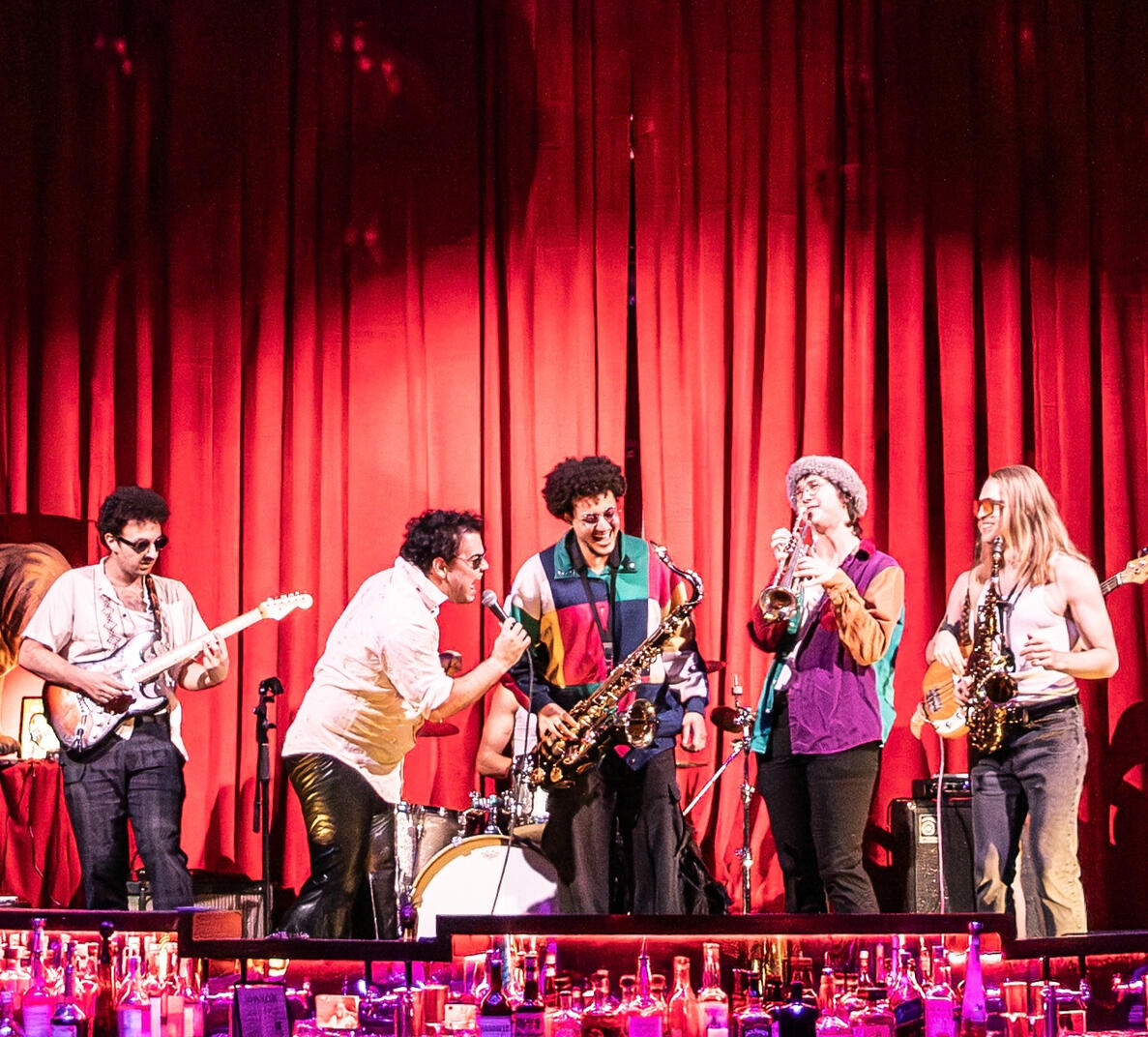 Love's Club- Nov '25- photographer by Melissa Harris